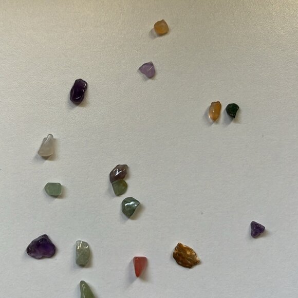 💎 Mixed Tumbled Gemstone Chips (11 oz Bag) — Amethyst • Carnelian • Green Avent - Picture 4 of 8